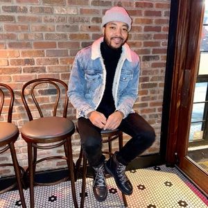 Meet your Posher, Darrell